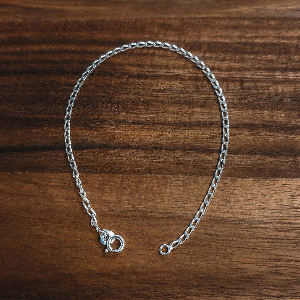 Fine Curb Bracelet