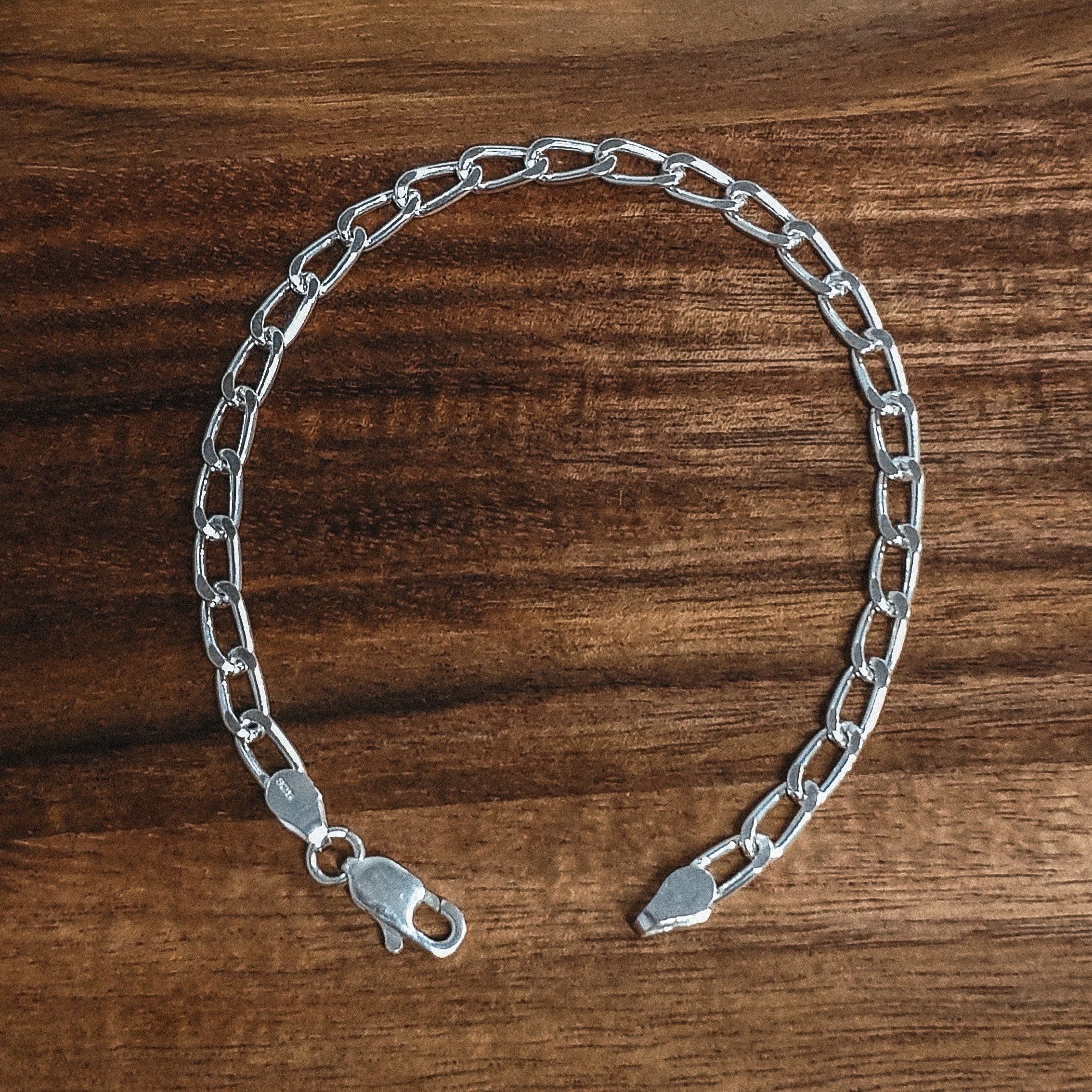 Medium Curb Bracelet