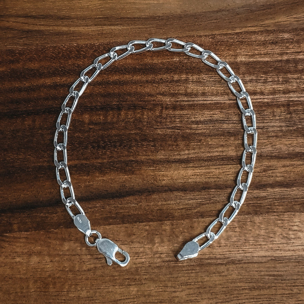 Medium Curb Bracelet