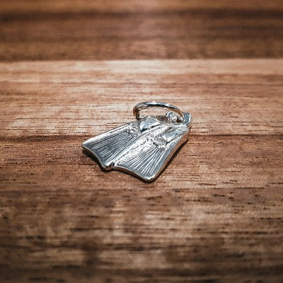Silver Small Flippers Charm Tam Jewellery